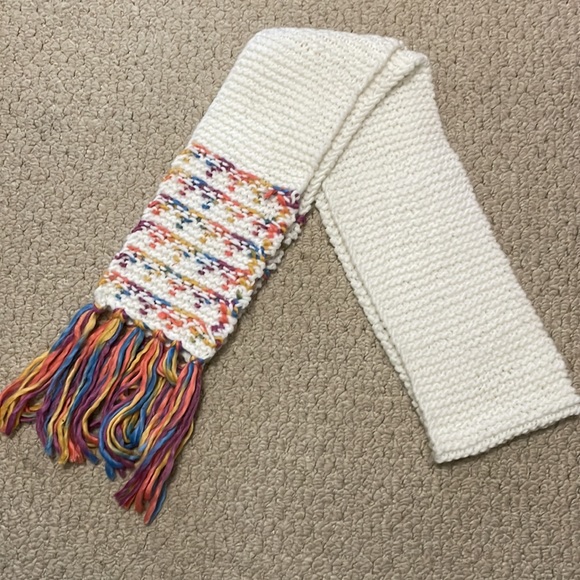 ANNE KLEIN NWT white/cream purple blue orange yellow scarf with fringe new - Picture 2 of 9